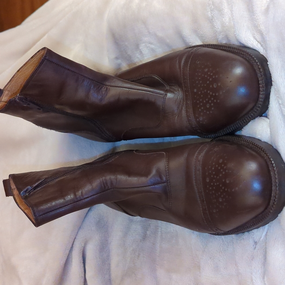 Ian Harold's genuine Australian leather Ankle Boots